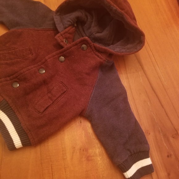 Baby 3-6 months - Picture 4 of 7